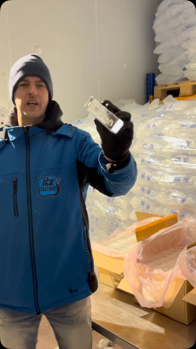 Frézování log do ledu – Precizní branding v mrazivém provedení ❄️
Chcete, aby vaše značka vynikla originálním a luxusním způsobem? Nabízíme frézování log a motivů do ledových hranolů, krychlí a dalších tvarů!

🔹 Individuální rozměry – Přizpůsobíme se vašim požadavkům na velikost ledu i loga.
🔹 Perfektní detail – Precizní frézování zaručuje ostré linie a dokonalou čitelnost.
🔹 Exkluzivní efekt – Ideální pro eventy, firemní večírky, barové instalace nebo promo akce.
🔹 Mrazivá originalita – Ledové logo zaujme a zanechá nezapomenutelný dojem.

Dejte své značce nový rozměr s elegantním a jedinečným provedením v ledu! 🧊✨

📩 Kontaktujte nás pro cenovou nabídku a možnosti personalizace.